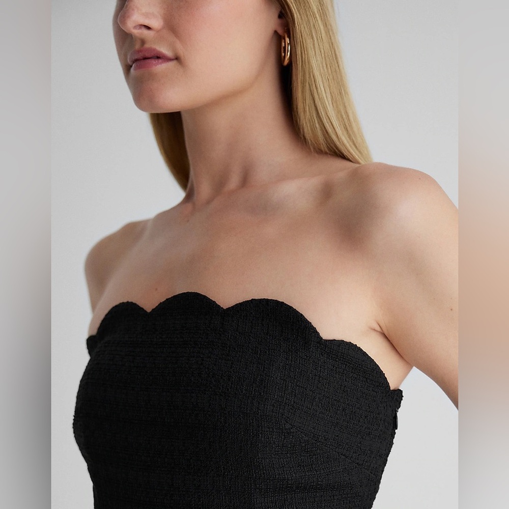 Express Black Strapless Scallop Romper - Picture 4 of 9